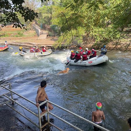 The Rippling Edge - River Front Property Karjat Extérieur photo