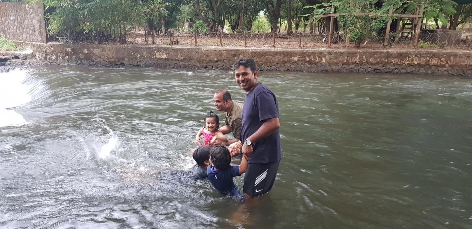 The Rippling Edge - River Front Property Karjat Extérieur photo