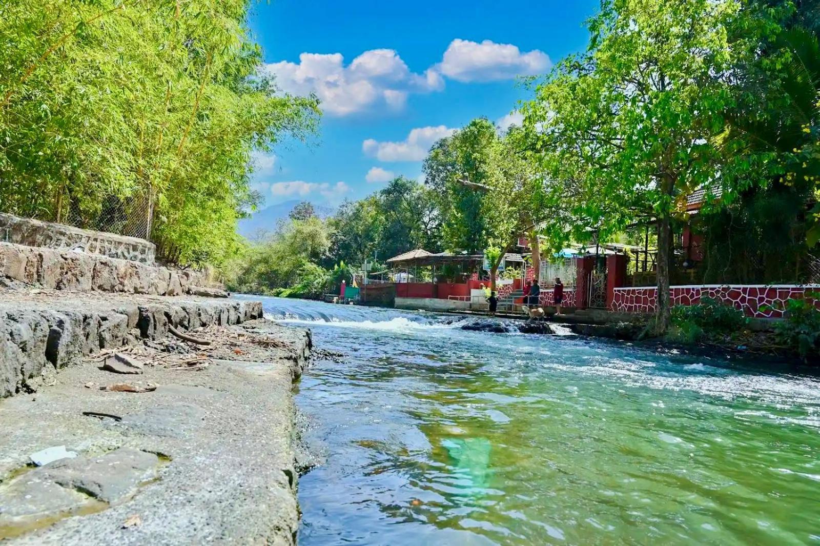 The Rippling Edge - River Front Property Karjat Extérieur photo