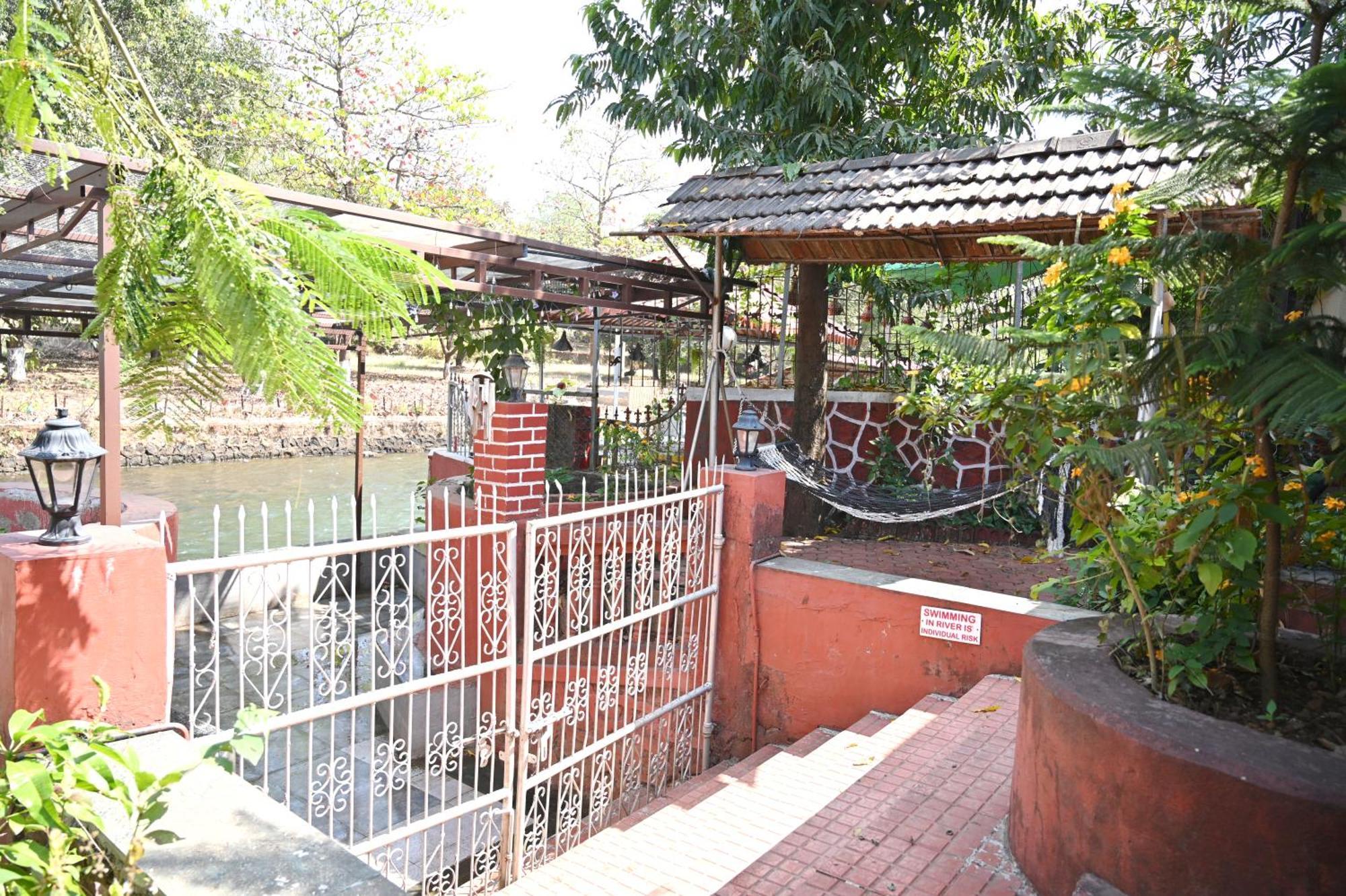The Rippling Edge - River Front Property Karjat Extérieur photo